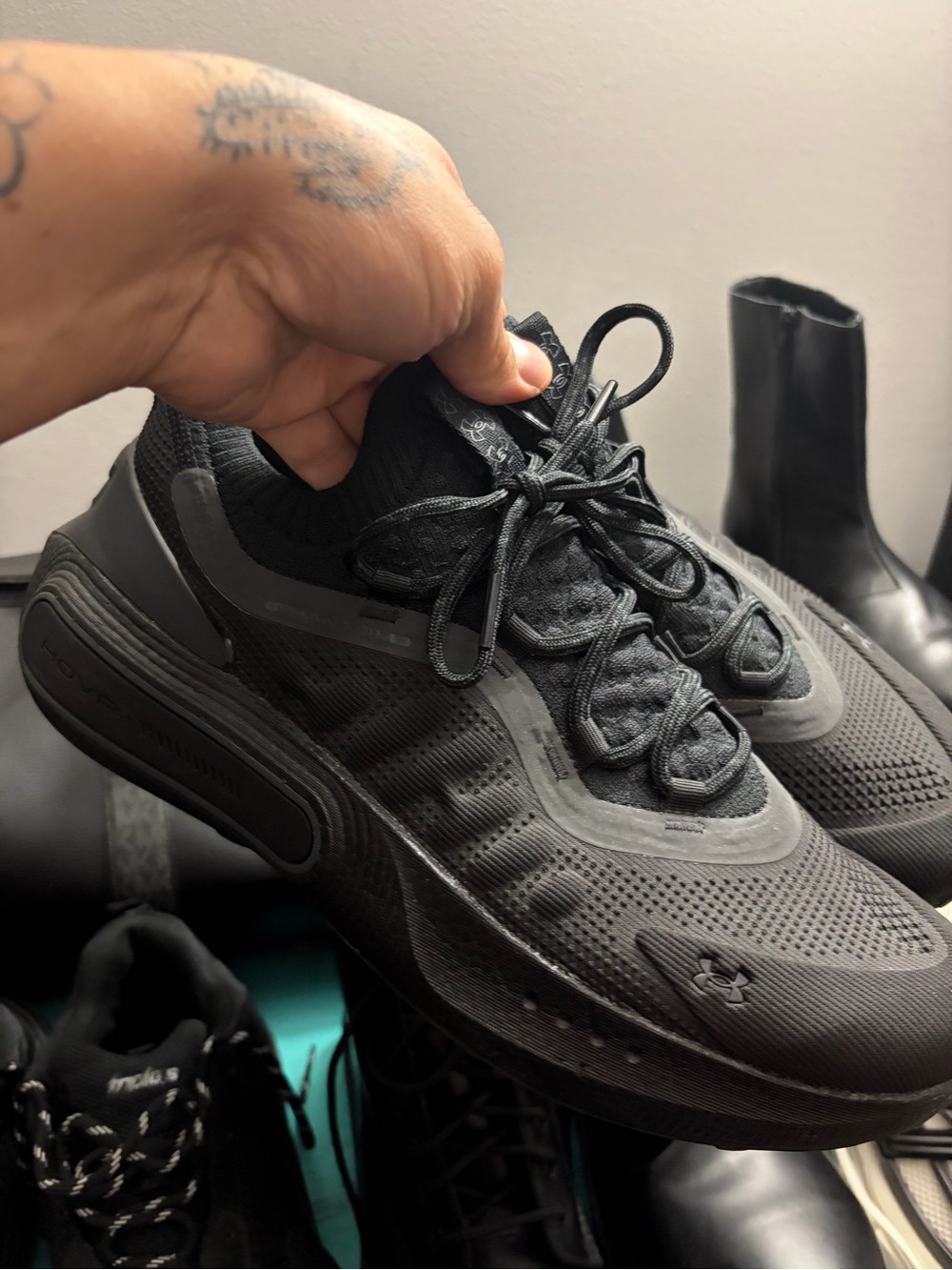Under Armour Phantom 4-Size 12 BRABD NEW NEVER WORN